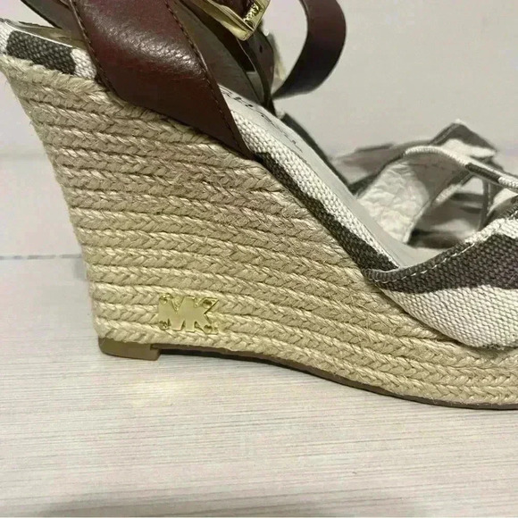Michael Kors Kami Ankle Strap Wedges Size 6.5 Like New - Picture 8 of 12